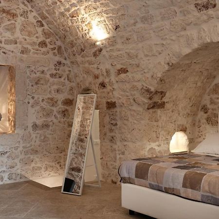 White Room ออสตูนี ภายนอก รูปภาพ