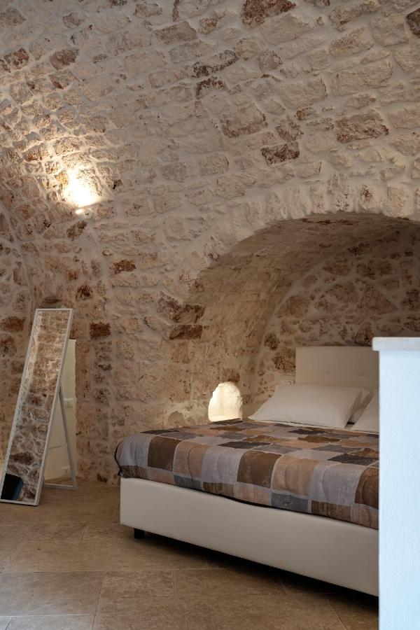 White Room ออสตูนี ภายนอก รูปภาพ